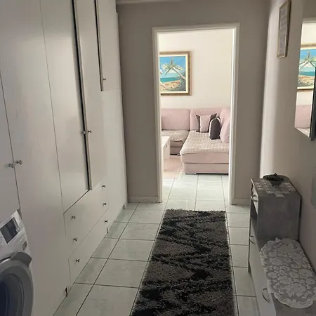 Modern Near Lungo Mare Апартаменты Влёра